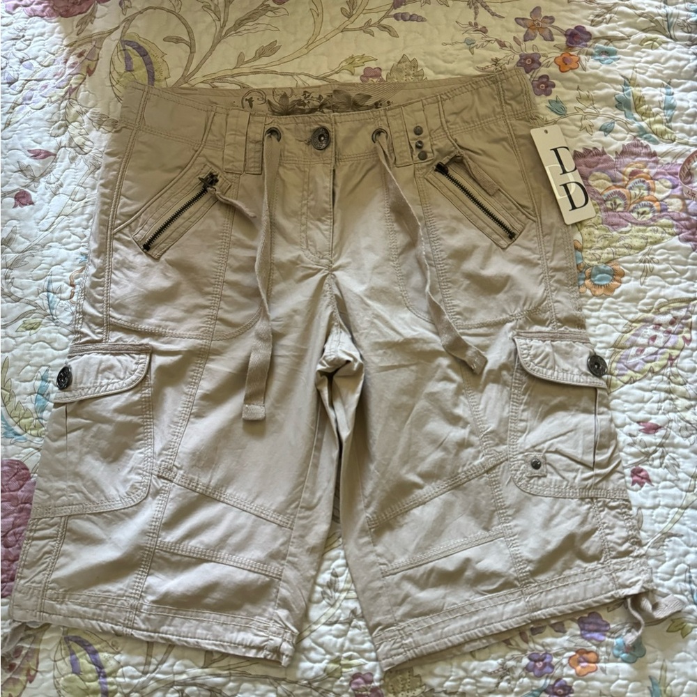 Dalia Collection Women Tan Cargo bermuda